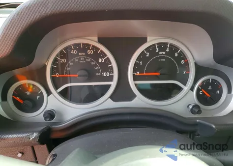 2010 Jeep Wrangler Sport z USA, uszkodzony, nr VIN 1J4AA2D16AL170633